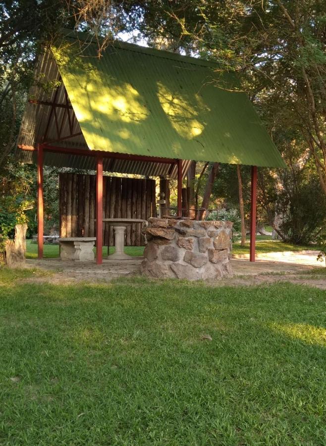 ホテル Mukuku Rest Camp Shimweghe エクステリア 写真