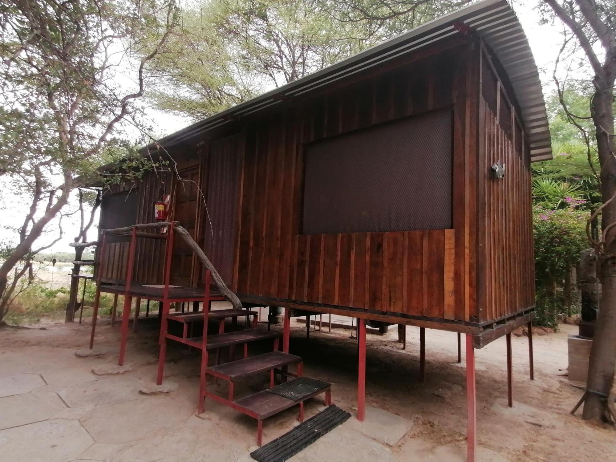 ホテル Mukuku Rest Camp Shimweghe エクステリア 写真